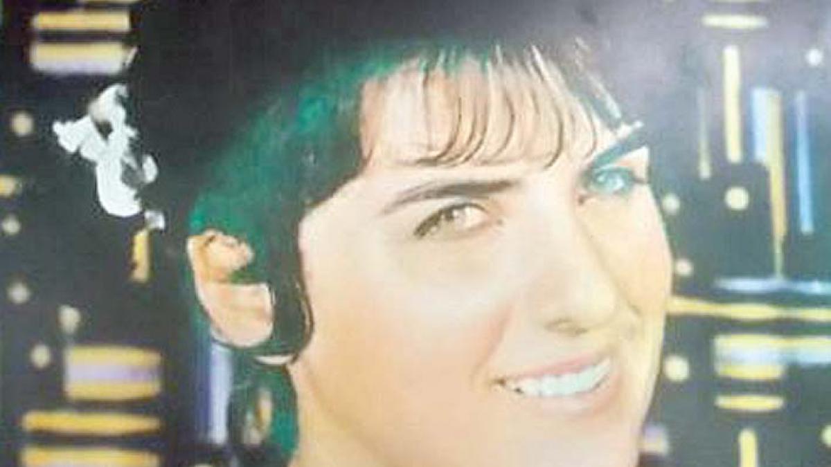 inainte de 90 era o cantareata la moda astazi traieste intr o manastire ziua in care viata i s a