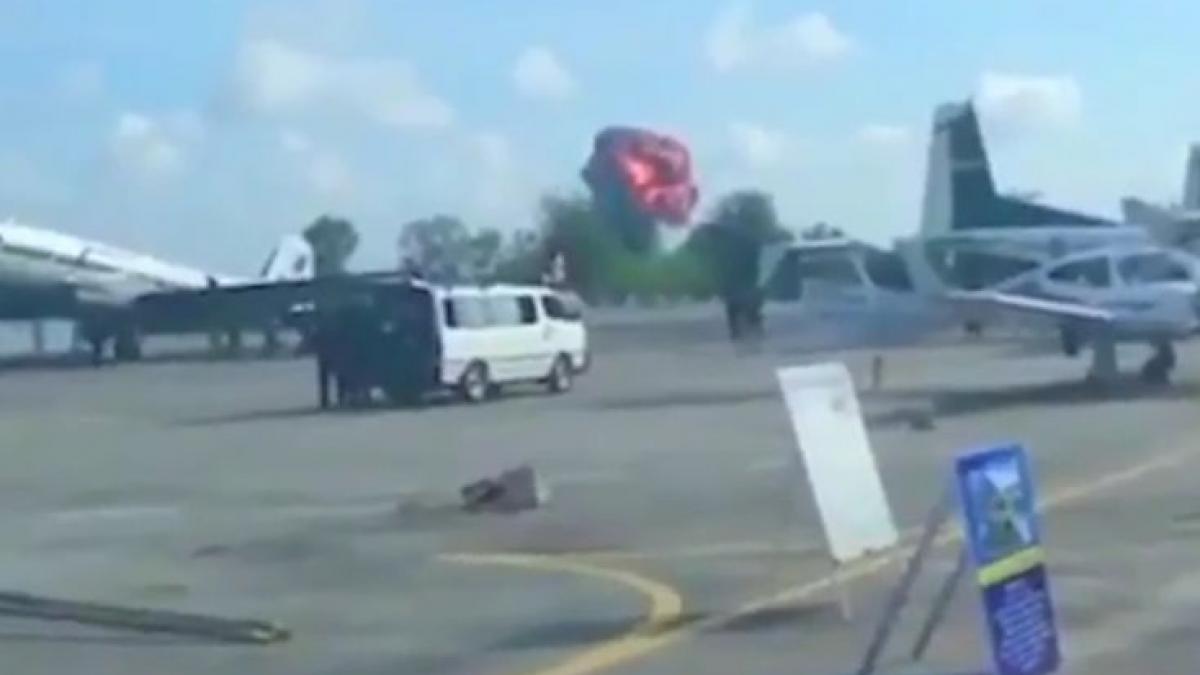 tragedie la un show aviatic destinat copiilor pilotul a murit la impact