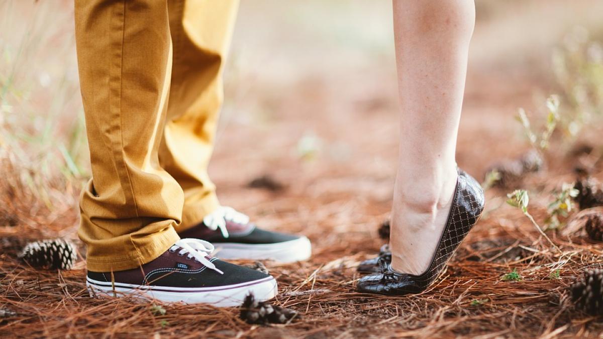 a cerut o de sotie dupa care s a aruncat in gol la scurt timp a fost urmat de iubita