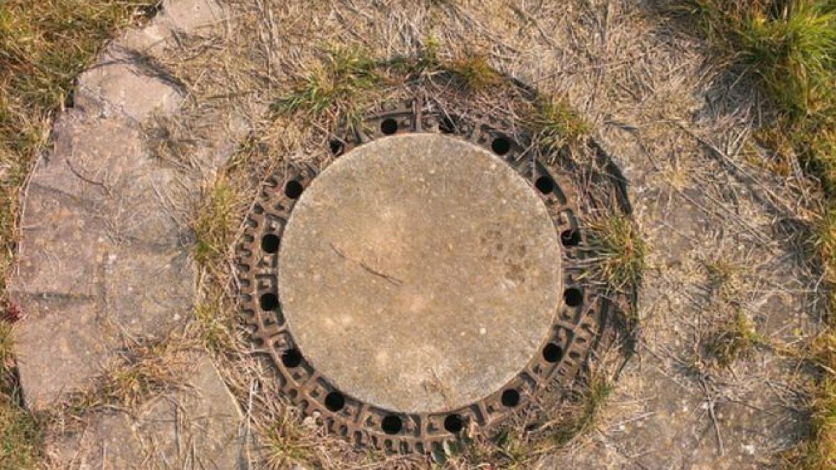 situatie tragi comica dupa sarbatori canalizarile infundate cu sarmale si carnati