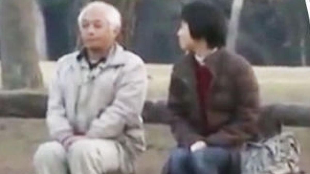 s a suparat pe sotia lui atat de rau ca nu i a mai vorbit timp de 20 de ani copiii nici nu stia ce