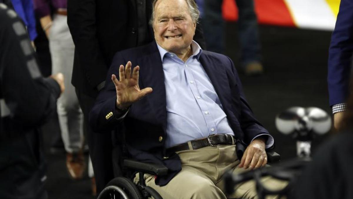 fostul presedinte american george bush sr este internat la terapie intensiva