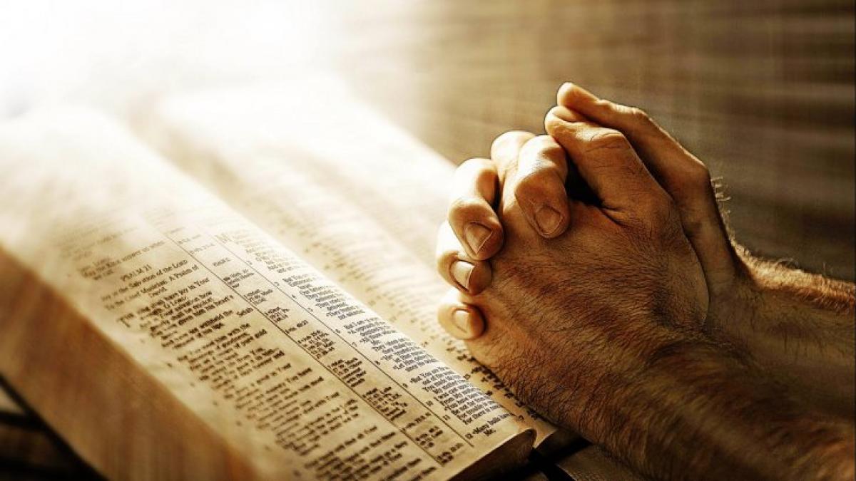 aceasta rugaciune trebuie rostita in fiecare zi de vineri aduce noroc sanatate si fericire