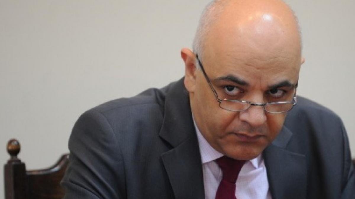 Arafat: Nu excludem să fi rămas cineva în clădirea de la Bamboo. Pompierii nu au intrat înăuntru