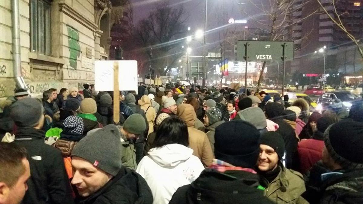 invitatii la protestul fata de gratiere trimise pe mail