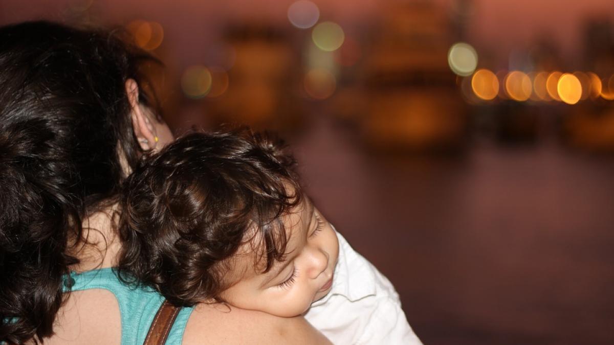 si a legat fiul de perete dupa care s a laudat pe facebook pentru fapta sa ce a patit femeia