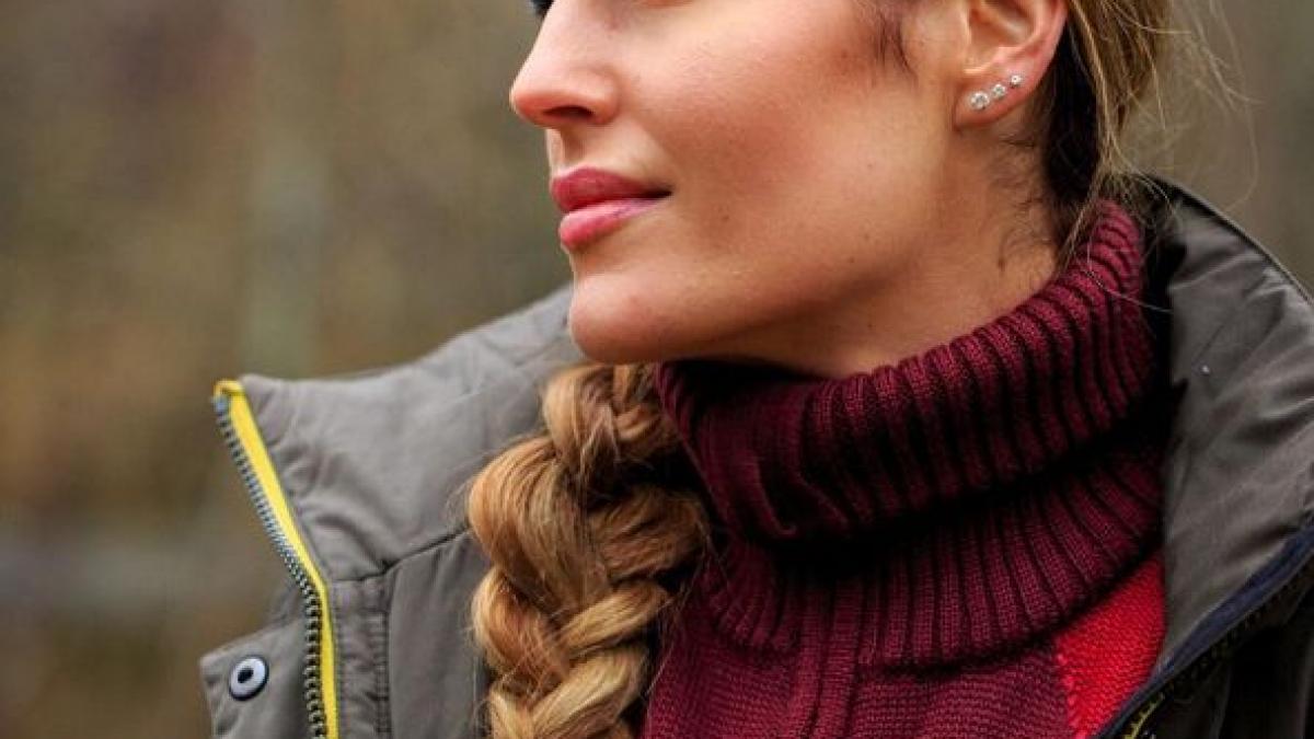 cand iese pe strada toti barbatii intorc capul dupa ea zeci de mii de oameni sunt fascinati de ce