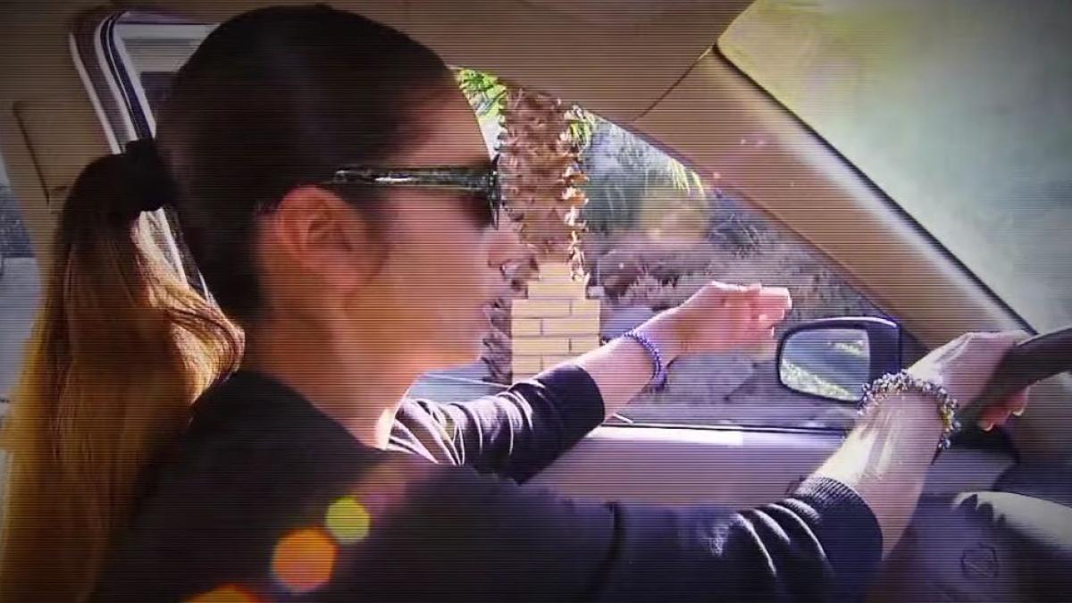 o profesoara si a vazut eleva ca se urca in masina unui necunoscut reactia de moment i a schimbat