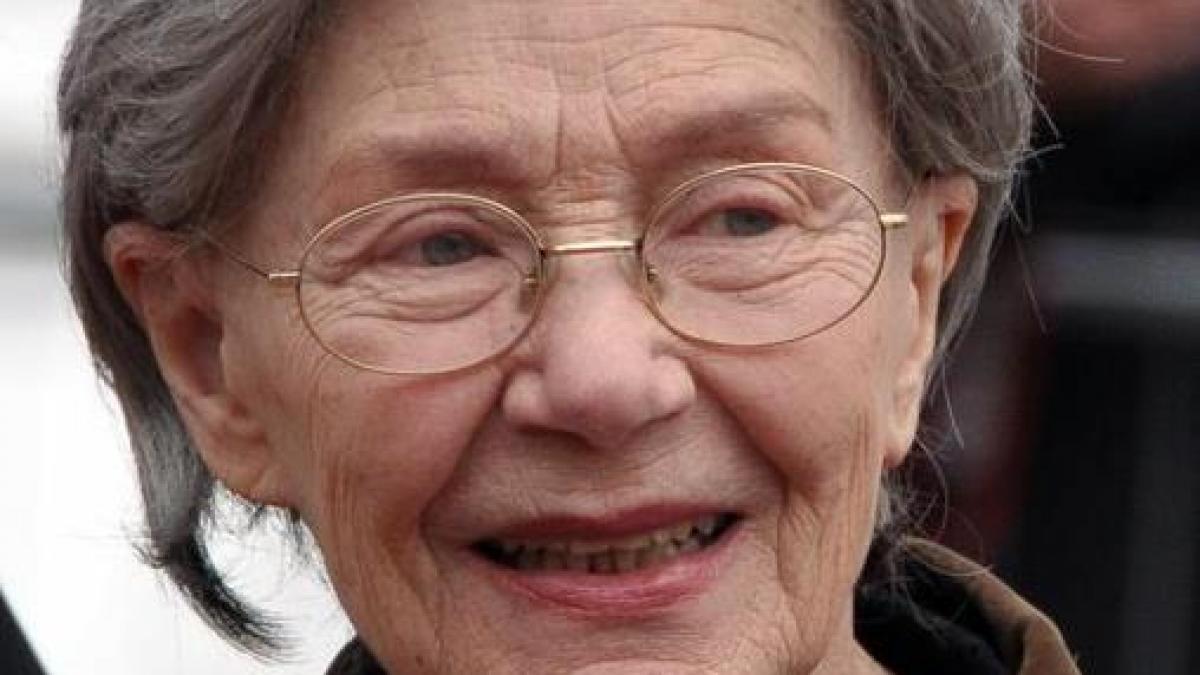 a murit actrita franceza emmanuelle riva