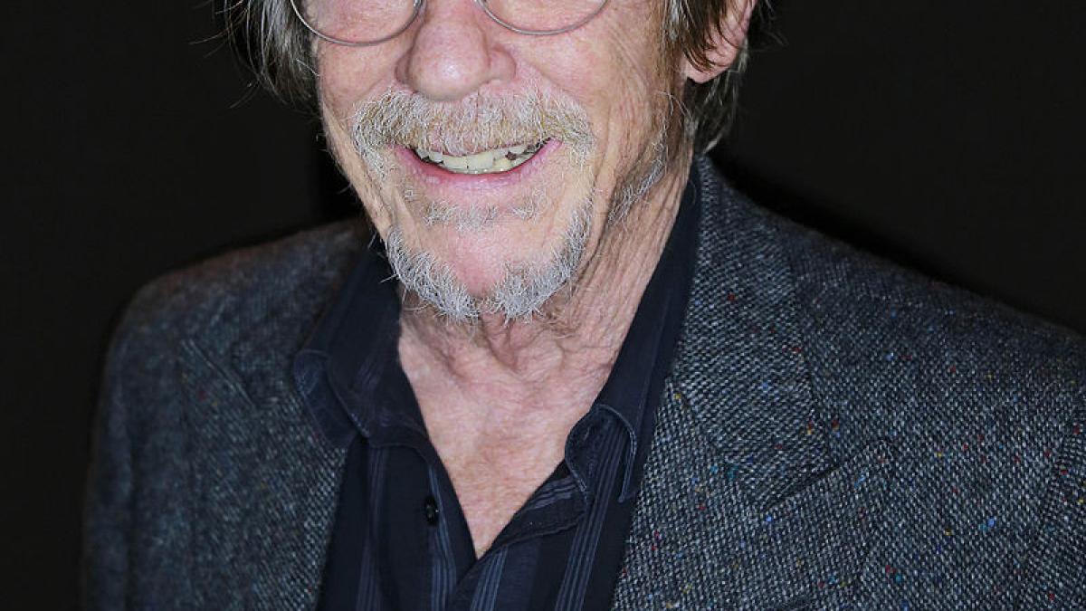 prolificul actor britanic john hurt a murit la 77 de ani