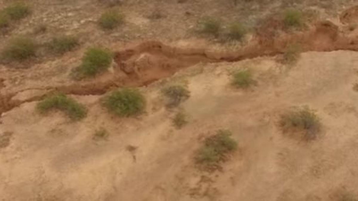 o fisura de peste trei kilometri a fost descoperita in desertul din arizona