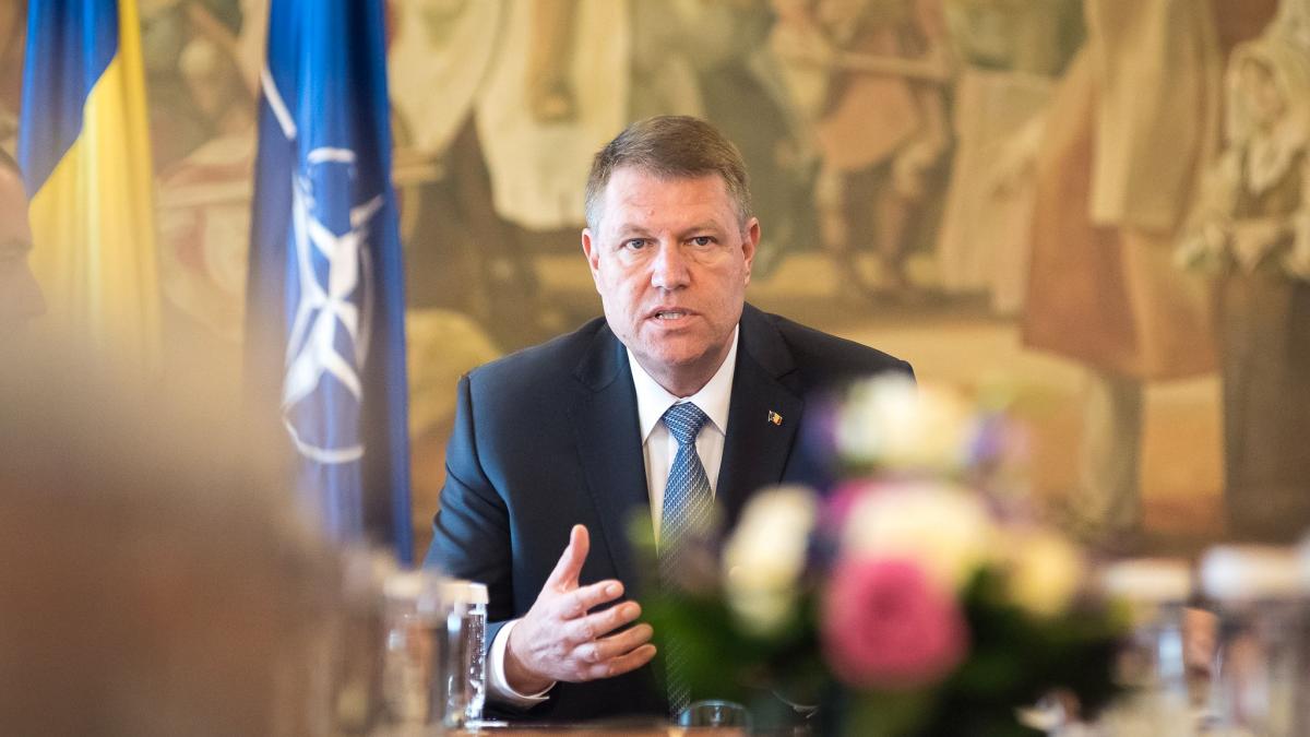 iohannis mesaj pentru absolventii institutului magistraturii daca se fac presiuni rezistati le