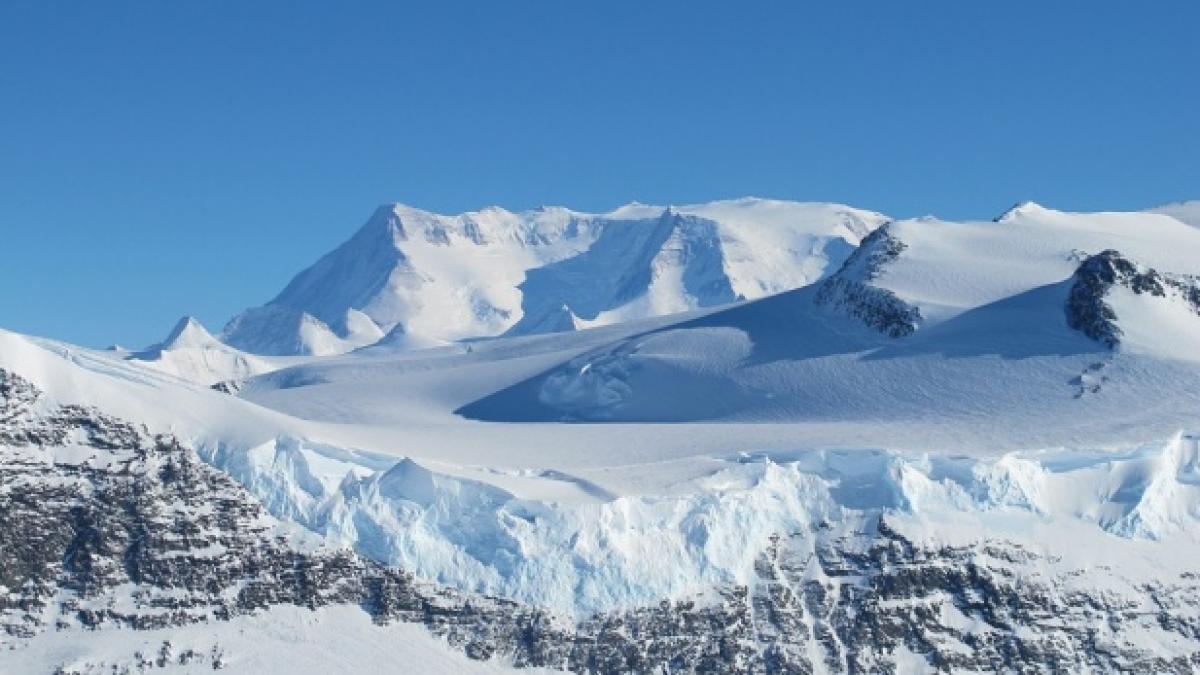 romania poate revendica 15 din antarctica