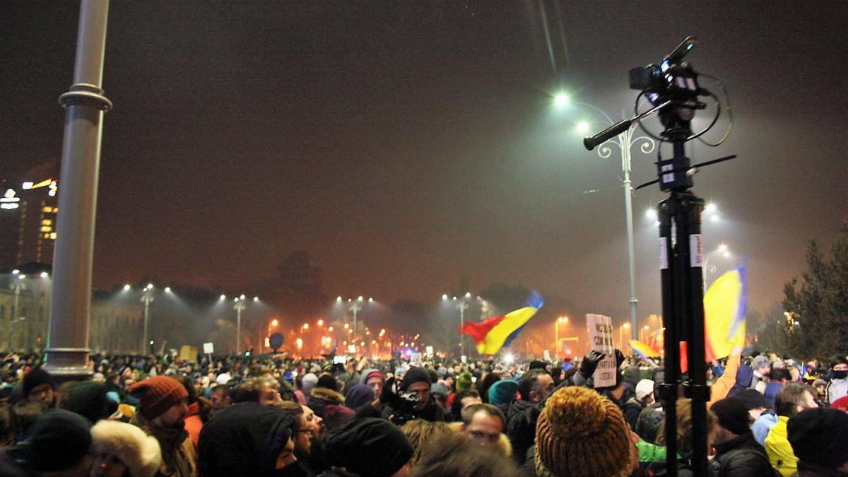 ce s a intamplat pe facebook in timpul protestelor de miercuri seara