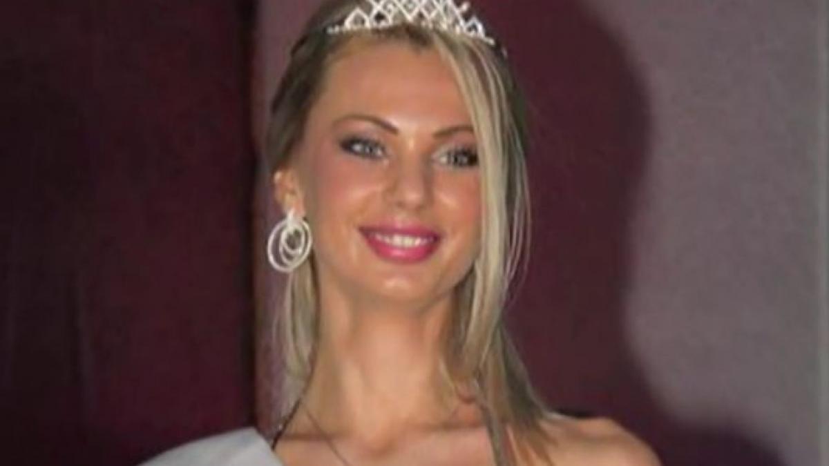 a renuntat la coroana de miss pentru ca unul dintre organizatorii concursului i a facut avansuri
