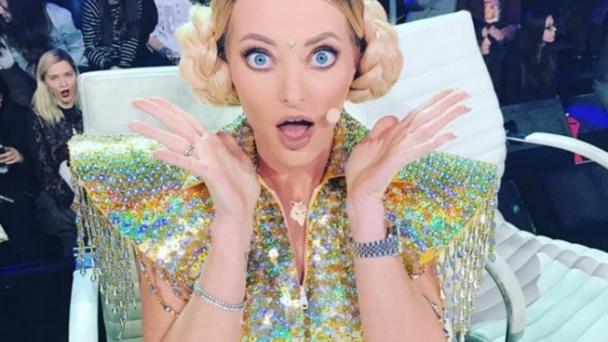 ce a postat delia pe facebook in mijlocul protestelor de vineri