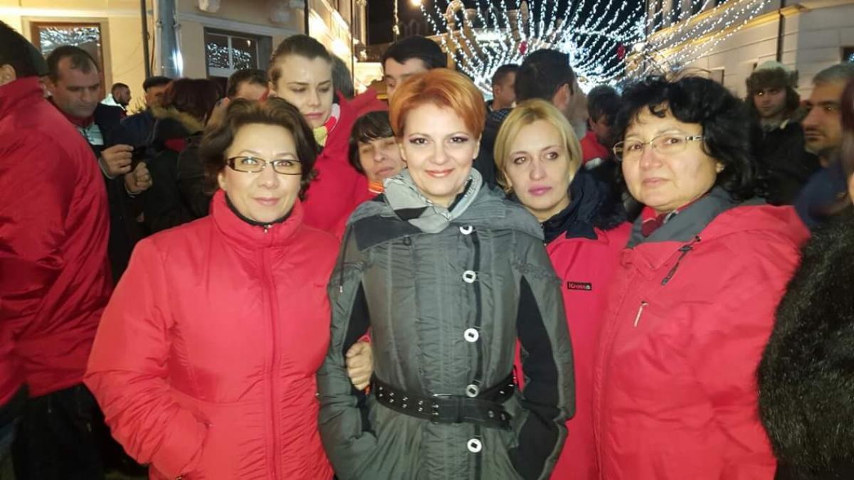 lia olguta vasilescu cred ca trebuie sa iesim in strada s a incercat in bamboo in aceeasi maniera