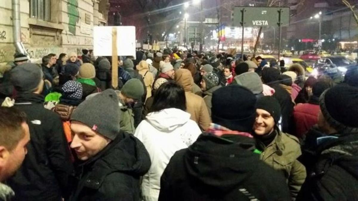 cine a aparut luni seara la protestul de la sibiu