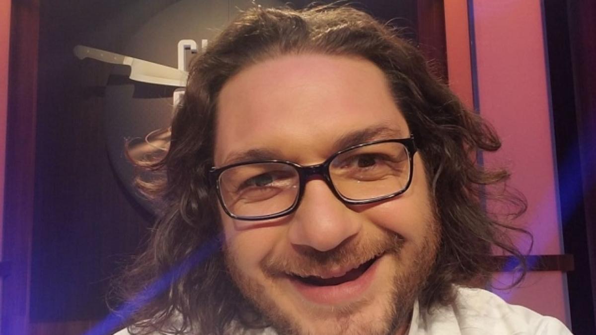 si a gasit masina lovita in parcare si n a sunat la politie reactia uimitoare a lui chef dumitrescu