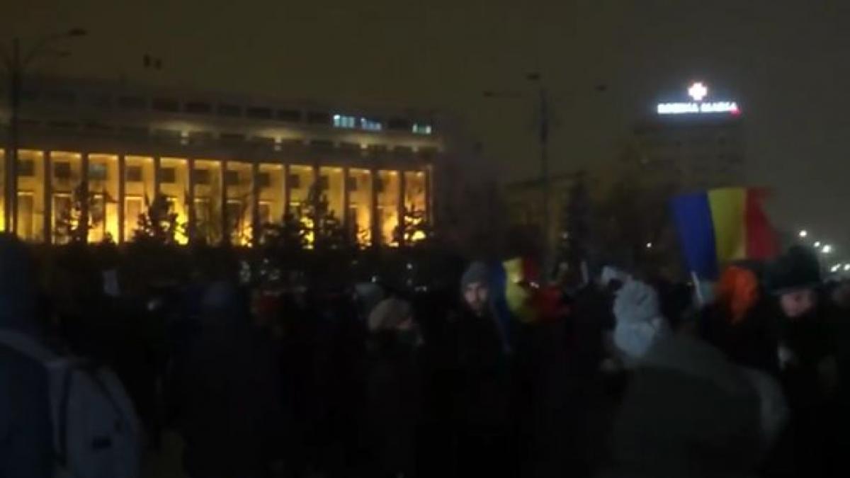bbc a transmis live pe facebook imagini de la protestul antiguvernamental din piata victoriei video