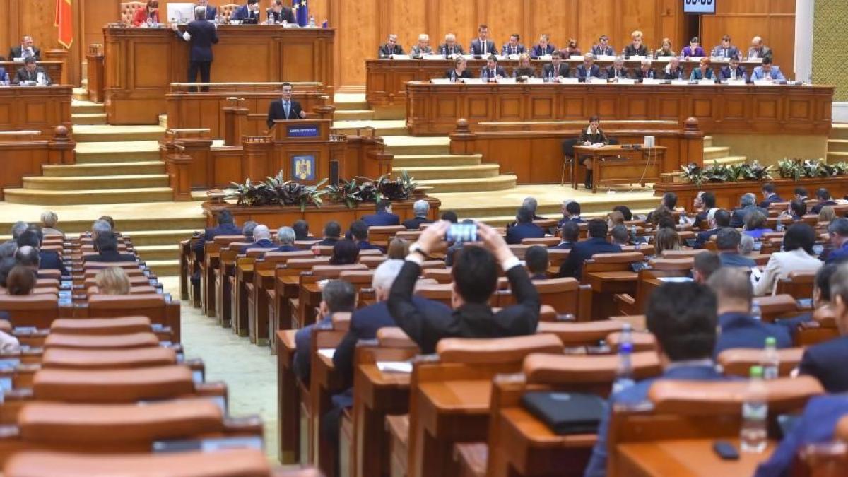 motiunea de cenzura impotriva guvernului grindeanu a fost respinsa