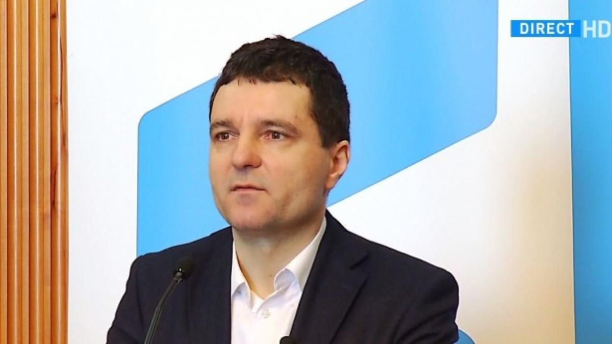 nicusor dan atac la premierul sorin grindeanu dansul avea ocazia sa se opuna dar nu a facut o