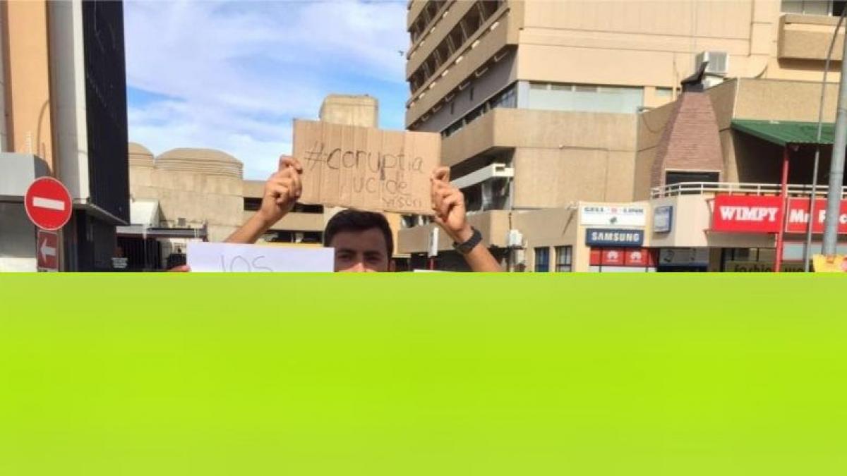 protest inedit fata de ordonanta 13 in namibia foto