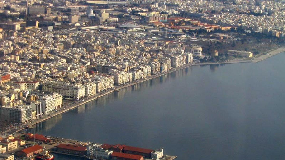 evacuare in masa intr un oras din grecia dupa descoperirea unei bombe din al doilea razboi mondial