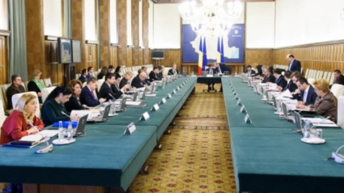 un ministru din guvernul grindeanu codurile penale vor fi modificate cu experti europeni