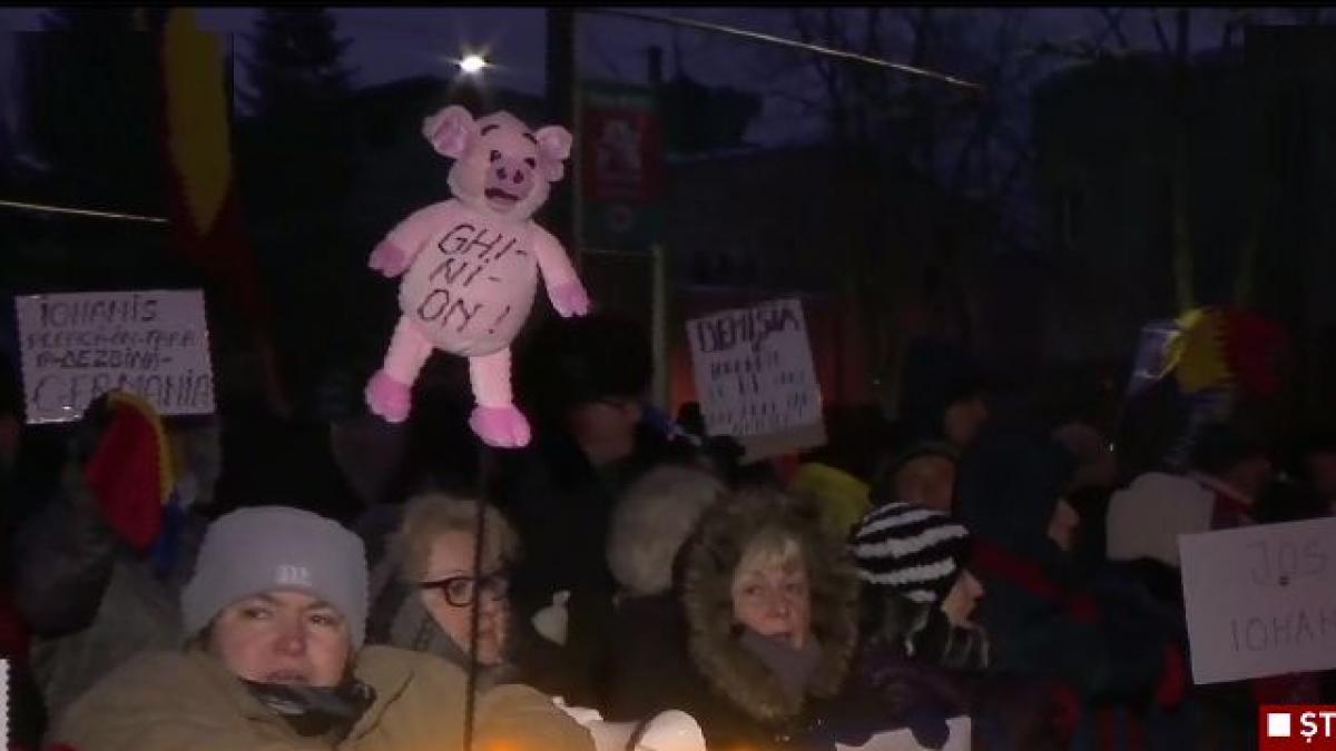 a saptea zi de proteste in fata palatului cotroceni sa nu mai instige oamenii
