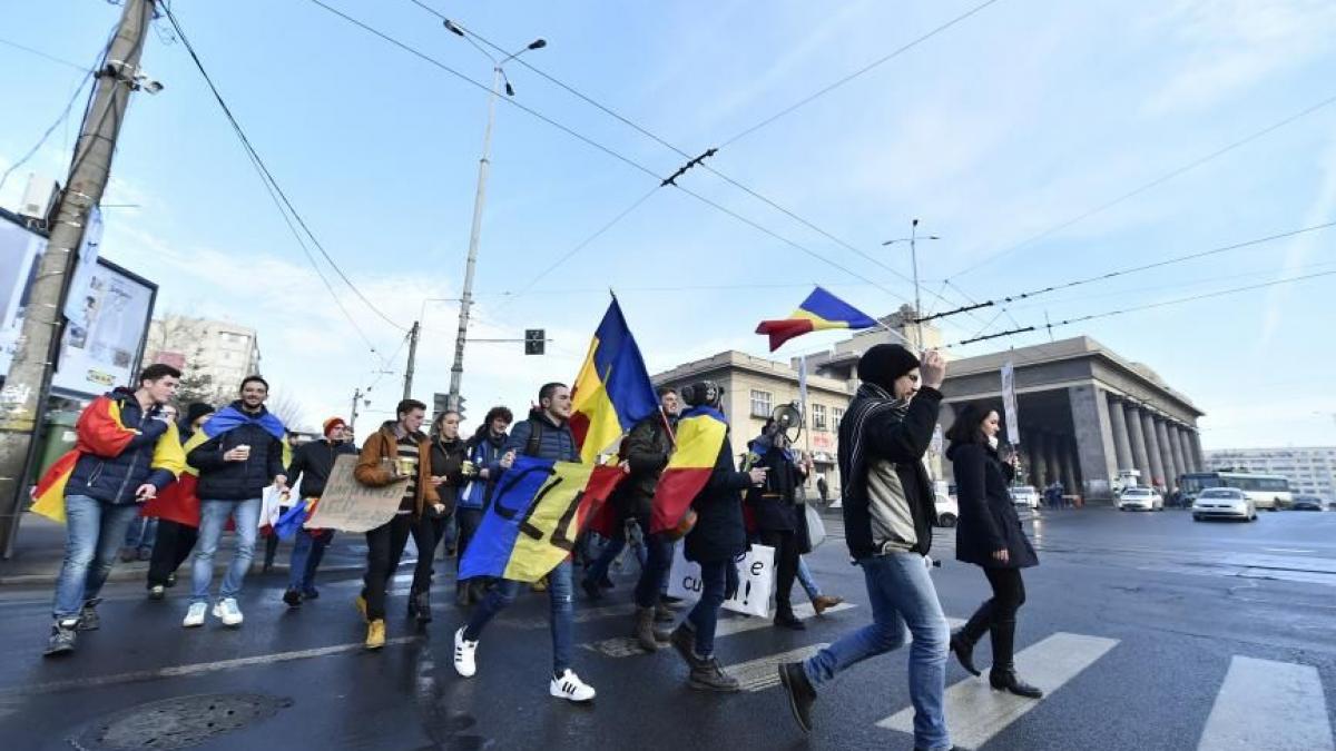 maraton al democratiei in jurul guvernului