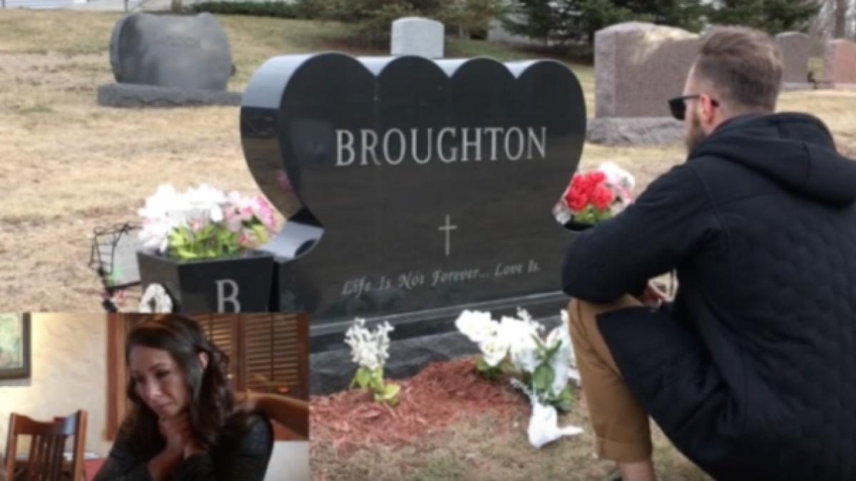 tatal ei a murit cu un an in urma cand a vazut cine i a vizitat mormantul fata a izbucnit in lacrimi