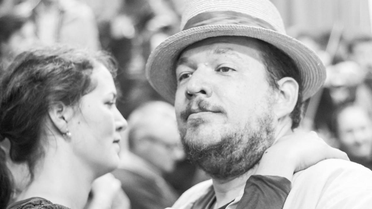 cine e modeste schwartz autorul conspirationist promovat de dughin