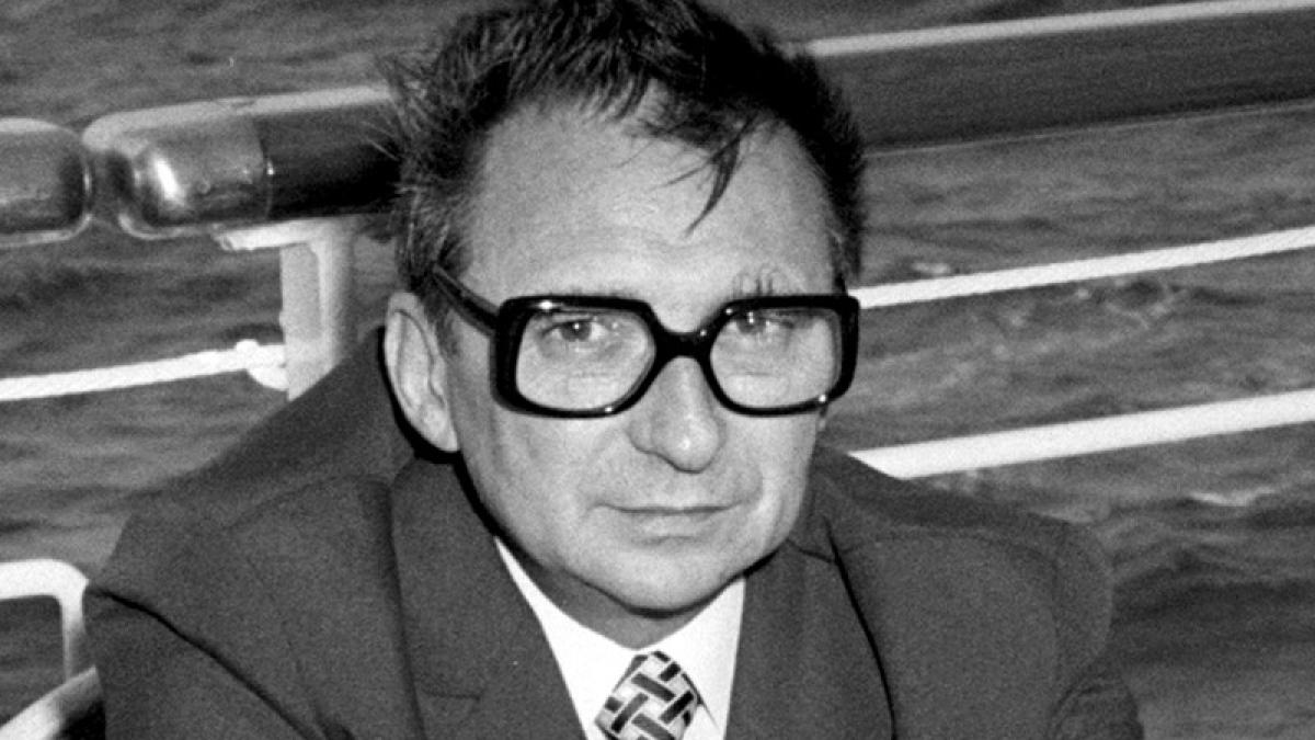 a murit ginerele lui pacepa sculptorul radu damaceanu