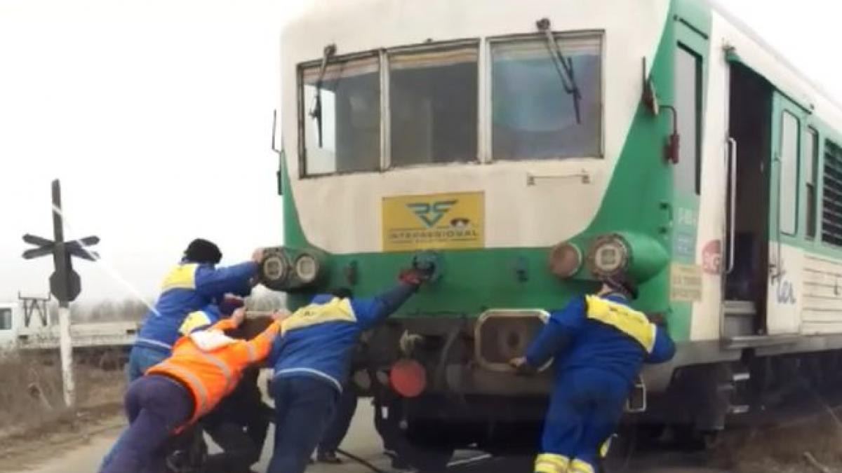 caz nemaiintalnit tren impins de oameni in romania video