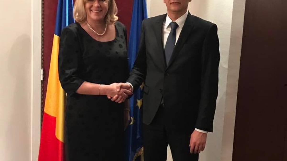 premierul sorin grindeanu intalnire surpriza in timpul vizitei la bruxelles