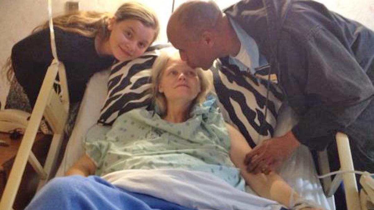 a aflat ca este insarcinata abia in 13 saptamani iar medicii i au spus ca asteapta tripleti nimeni