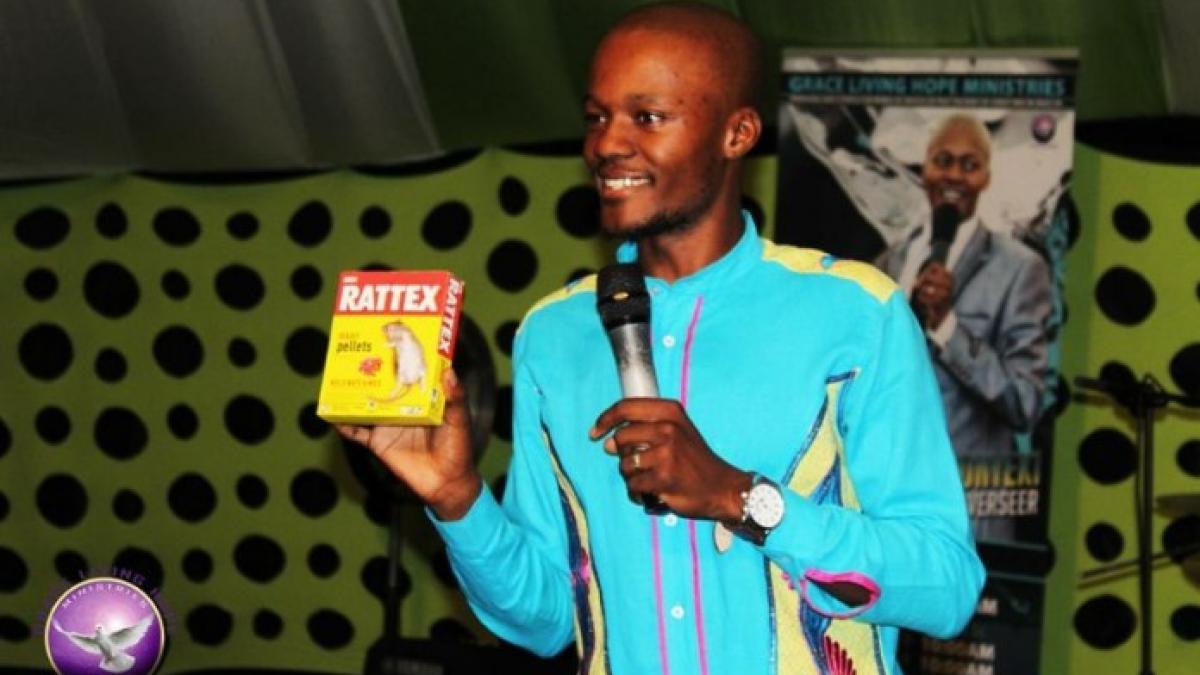 le a spus credinciosilor ca pot sfida moartea ce au patit acesti oameni dupa ce au baut otrava din