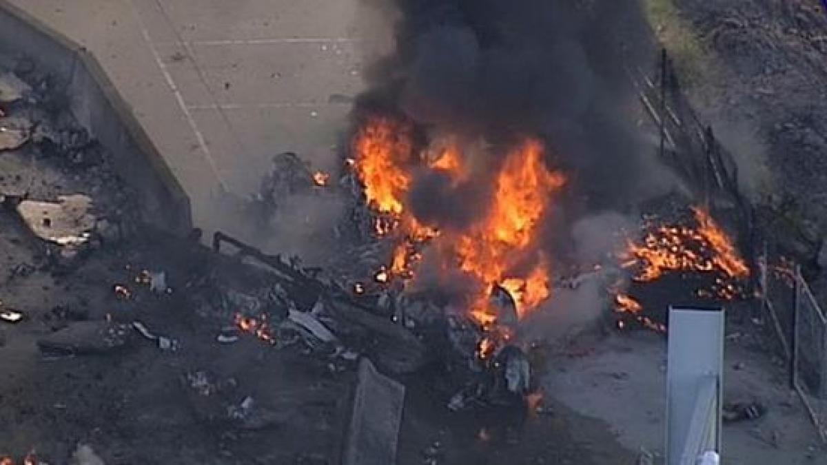 un avion s a prabusit peste un centru comercial din australia nu exista supravietuitori