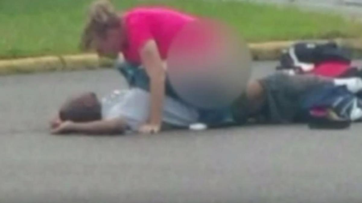 a fost surprinsa intr o parcare facand sex cu un barbat inconstient ce explicatii au dat cei doi