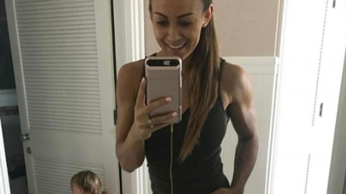 a postat o poza cand isi alapta fiica ce s a intamplat imediat