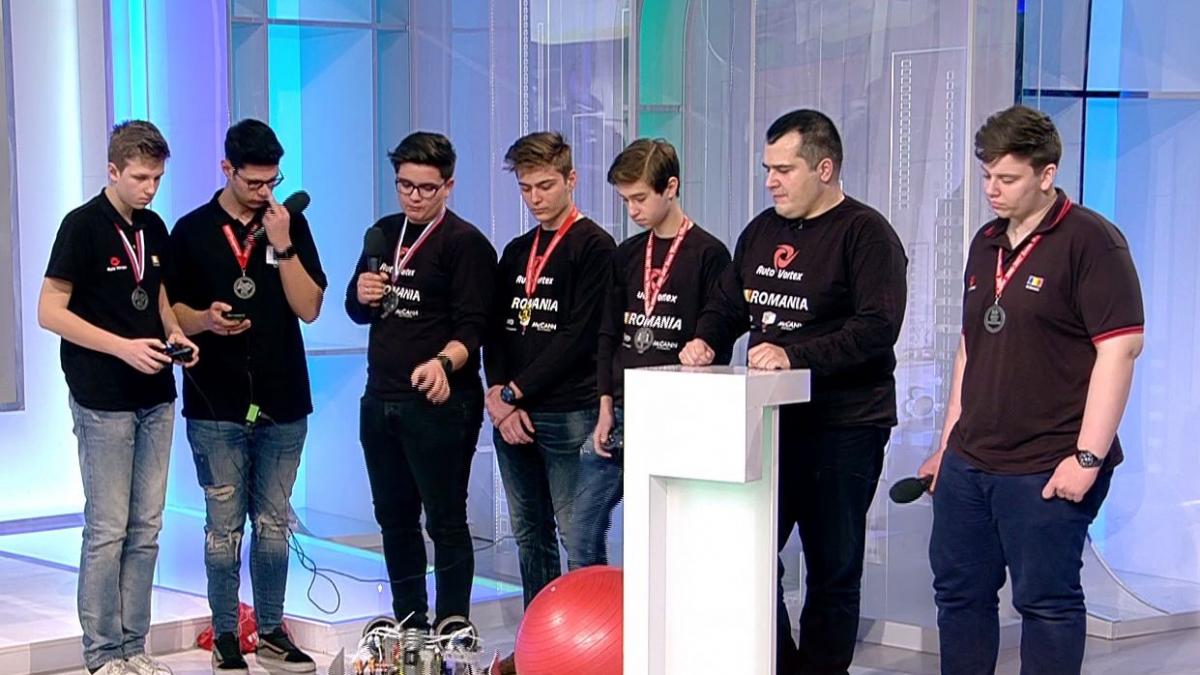 performanta a romanilor la o competitie de robotica din canada