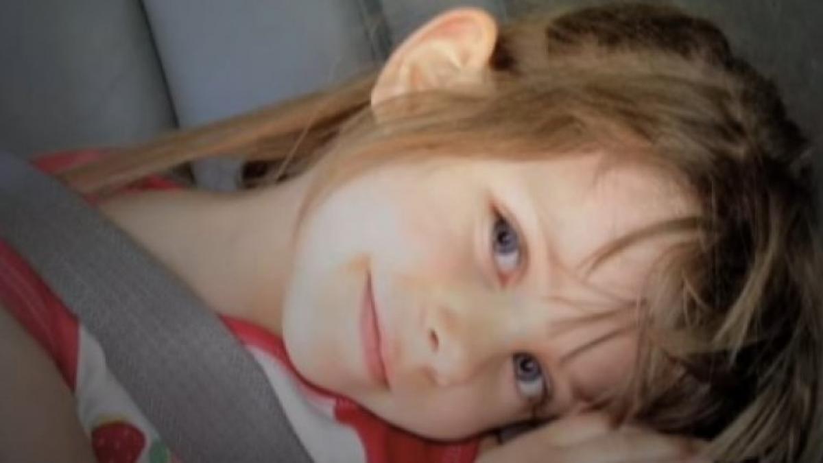 avea doar 6 ani cand a murit dupa 3 zile mama a gasit asta in sertarul cu ciorapi a crezut ca lesina