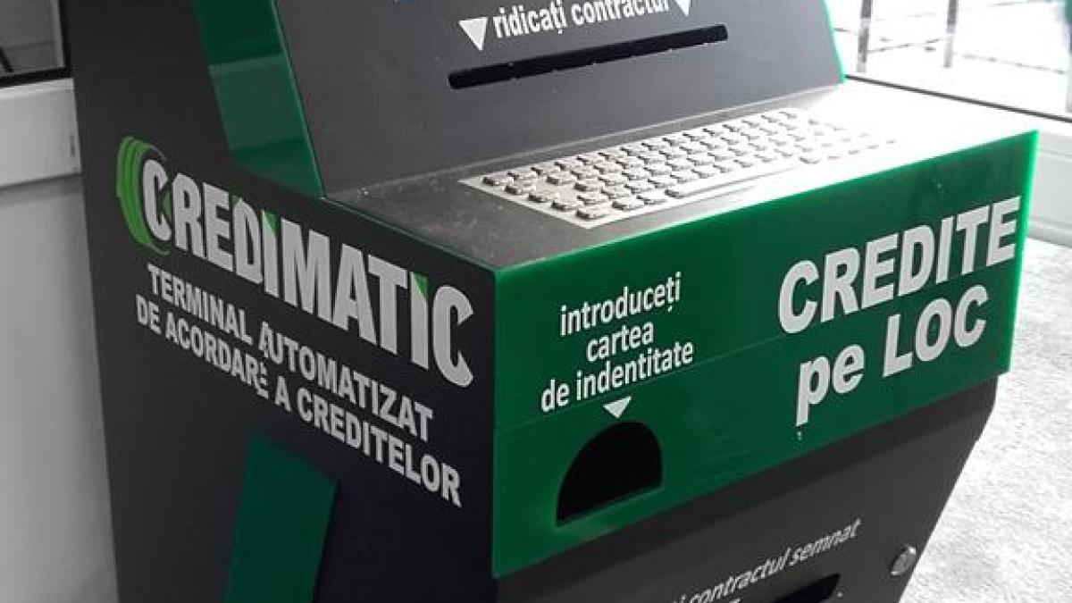 creditele de la bancomat ard buzunarul dobanzile depasesc 300