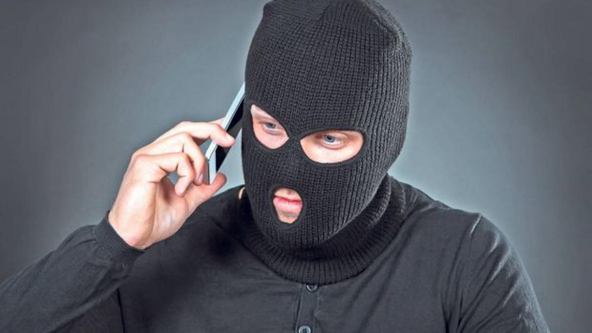 culmea prostiei a ajuns in arest dupa ce a incercat metoda accidentul sunand la sectia de politie