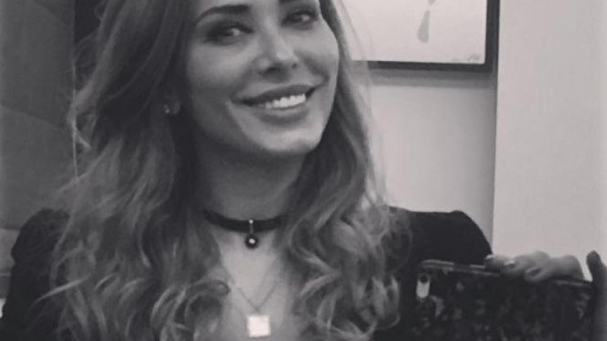 iulia vantur face furori in india cum arata prezentatoarea tv in sari video