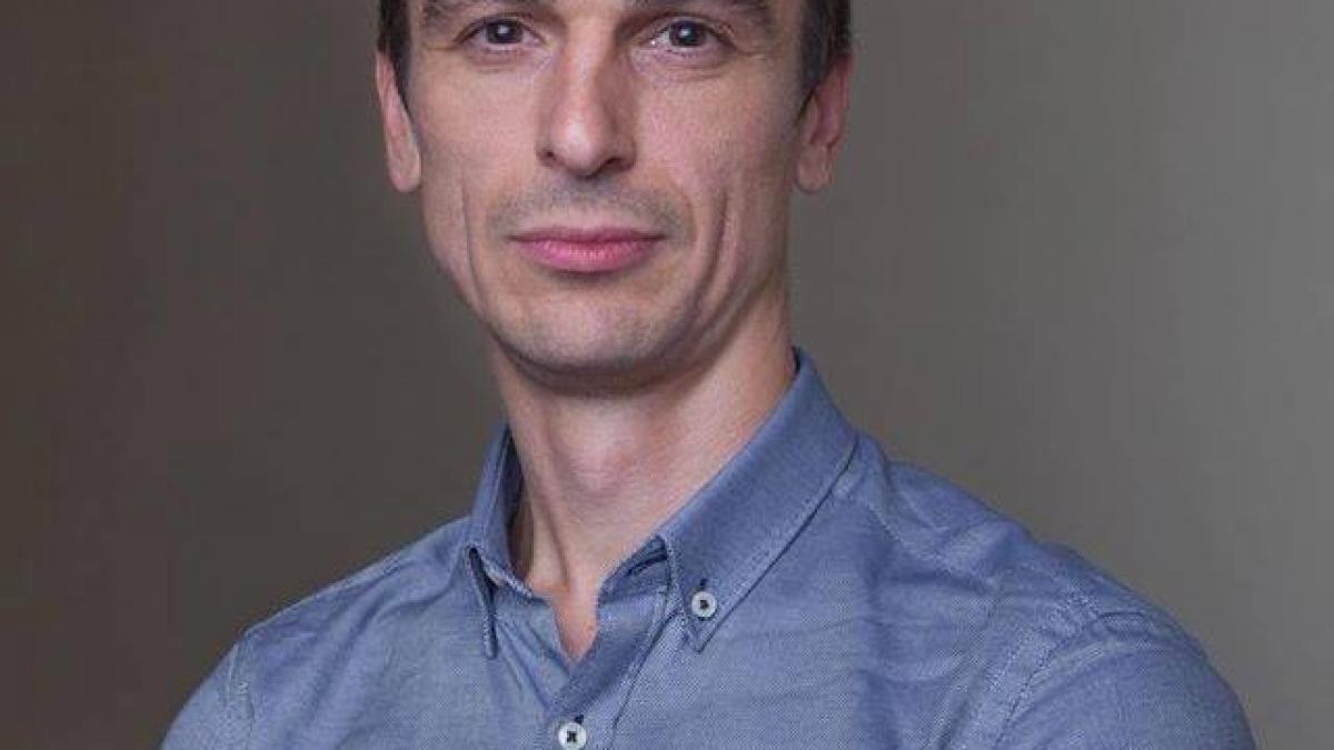 dupa ce a mancat din gunoi deputatul usr adrian dohotaru vrea o lege pentru combaterea risipei