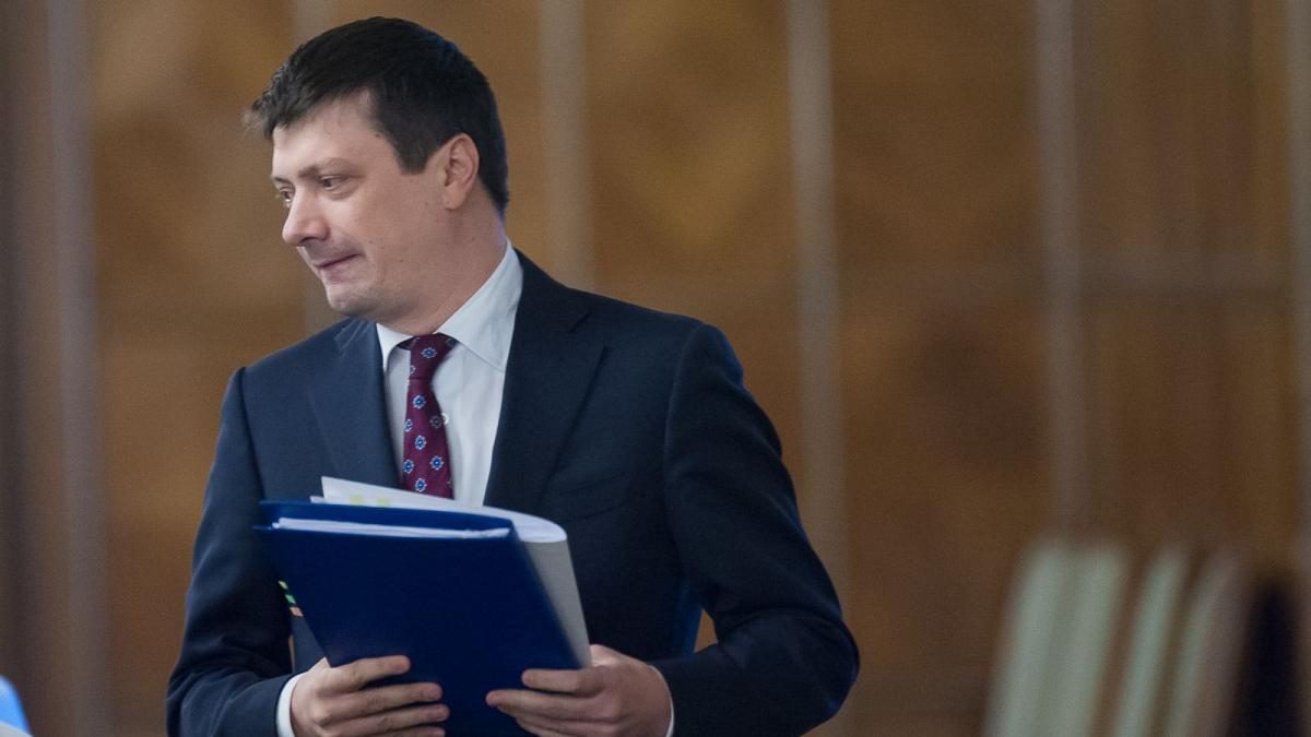 ministrul culturii nu renuntam la cumintenia pamantului