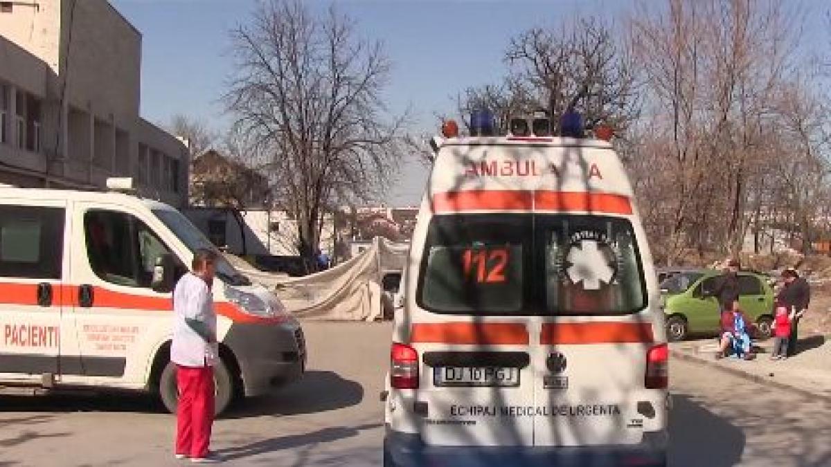 militarul care si a incendiat iubita de dragobete a fost arestat preventiv rudele sunt in stare de