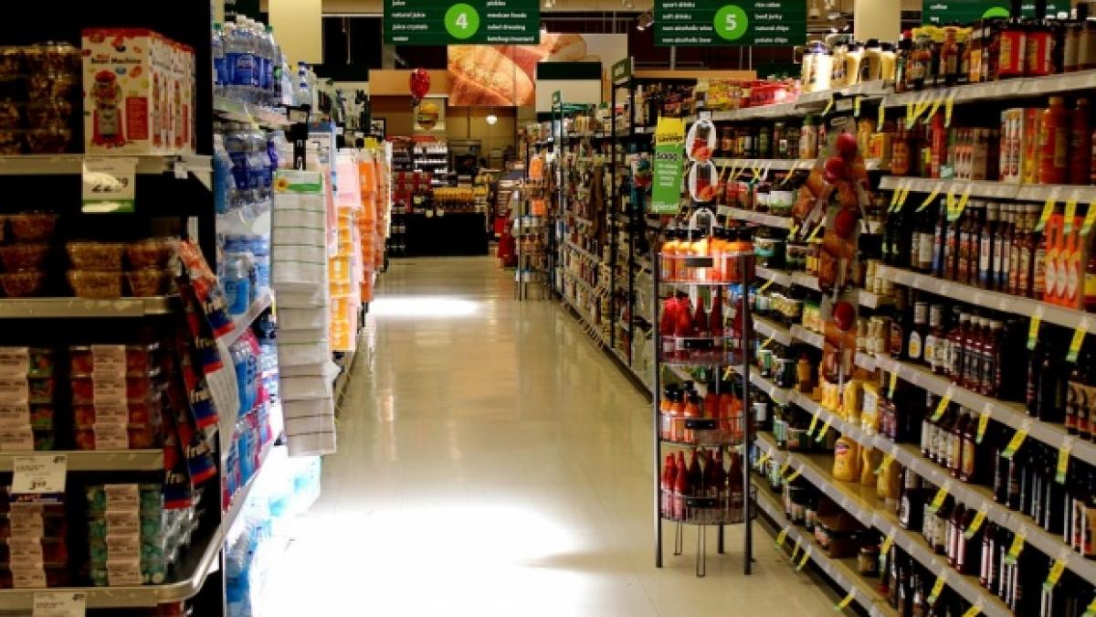 nereguli la supermarketuri ce a descoperit anpc la alimentele de la raft